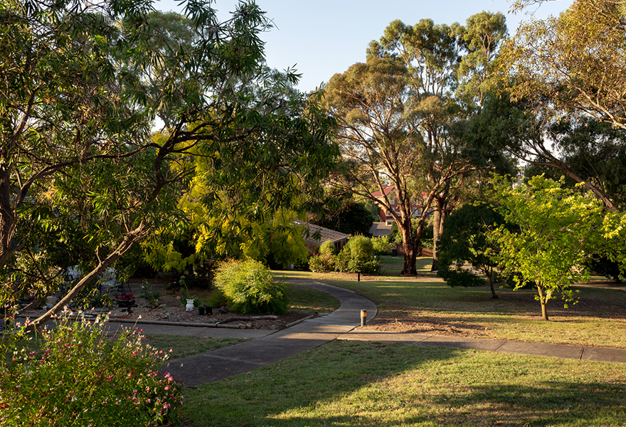 Cv Ourvillage Carousel Mobile 06